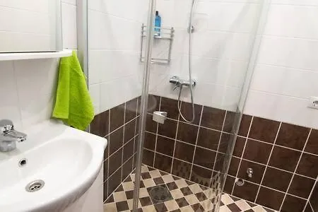 Hot Ernestines 7-2 Enjoy The Feel Of And History! Apartment *