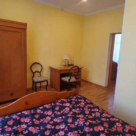 Hot Ernestines 7-2 Enjoy The Feel Of And History! * Riga