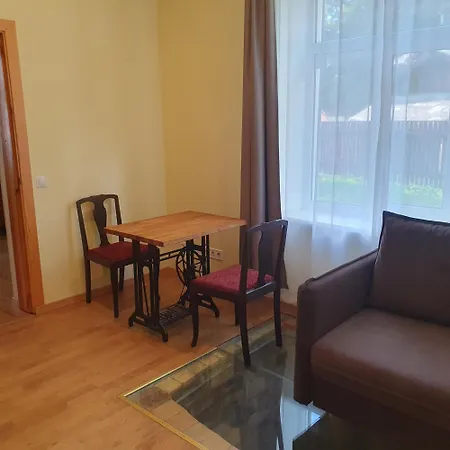 Apartament Hot Ernestines 7-2 Enjoy The Feel Of And History!