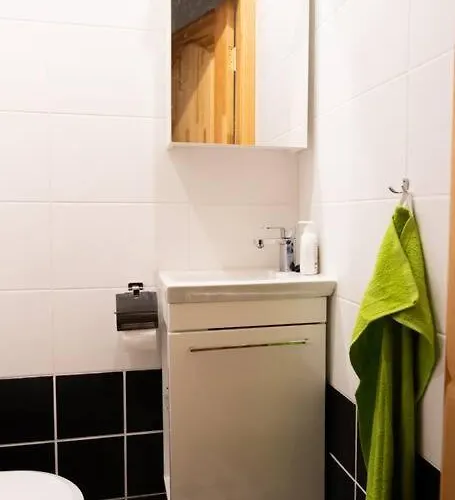 Apartamento Hot Ernestines 7-2 Enjoy The Feel Of And History! *