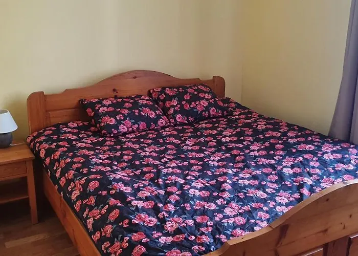 Apartamento Hot Ernestines 7-2 Enjoy The Feel Of And History! *