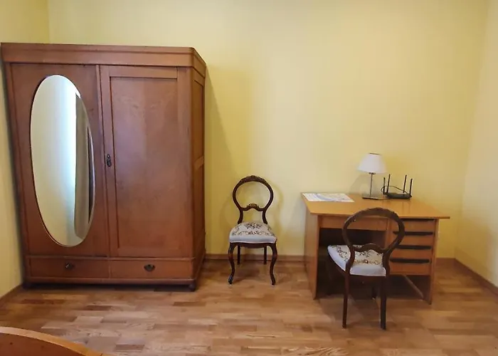 Apartamento Hot Ernestines 7-2 Enjoy The Feel Of And History! Riga