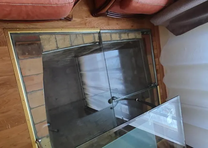 Апартаменты Hot Ernestines 7-2 Enjoy The Feel Of And History! *